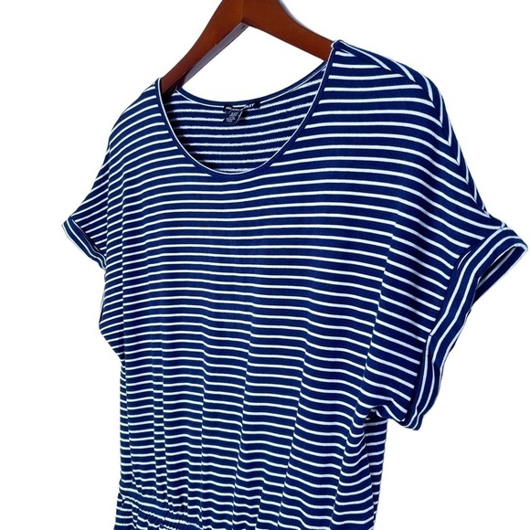 HILARY RADLEY Striped Drawstring Waist Dress Size Small in Navy and White Stripe - Picture 4 of 16